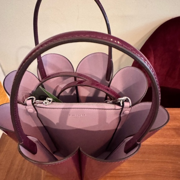 Kate spade the patent spade flower crossbody bucket Handbag purple NWT - Picture 7 of 8